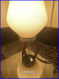 1960s Vintage MCM Underwriters Laboratories Inc Issue No. 33 Table Lamp