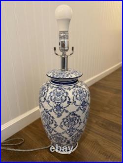 Blue & White Porcelain Table Lamp Ginger Jar Style 29 Tall Vintage Blue & White Porcelain Table Lamp Ginger Jar Style 29 Tall Vintage
