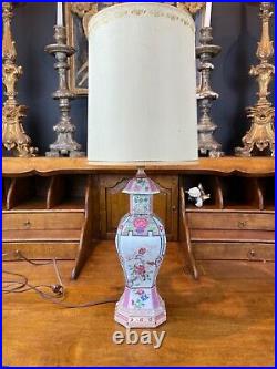 Early 20th Century Chinese Enameled Porcelain Covered Urn Table Lamp