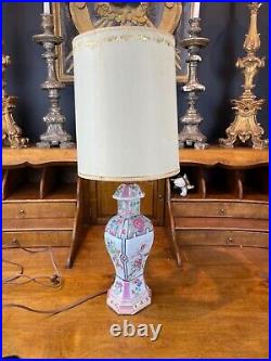 Early 20th Century Chinese Enameled Porcelain Covered Urn Table Lamp