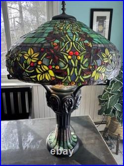 Large Tiffany Style Vintage Stained Glass Table Lamp With Tiffany Style Base Large Tiffany Style Vintage Stained Glass Table Lamp With Tiffany Style Base