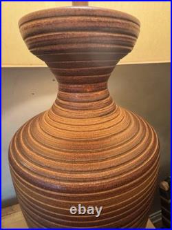 Large Vintage 1960s Ceramic Art Pottery Table Lamp Mid Century Modern Lighting