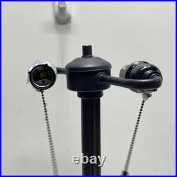 Lily Pond Stain Glass Lamp. 22 inch Tall Vintage Tiffany Style Table Top Lamp