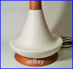 MCM spaceage atomic table lamp vtg teak white ceramic art pottery danish modern