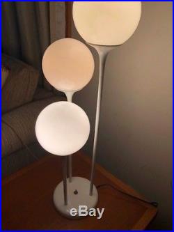 Mid-Century Modern White 3-Globe Orb Table Lamp Lightolier VINTAGE! Atomic