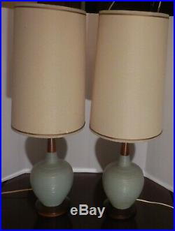 Mid Century Modern sublime pair blue ribbed table lamps walnut and pottery vtg