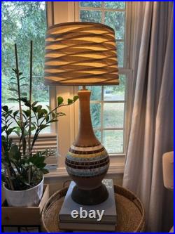 Nice! Vintage Mid Century Modern Ceramic Table Lamp, 32.75
