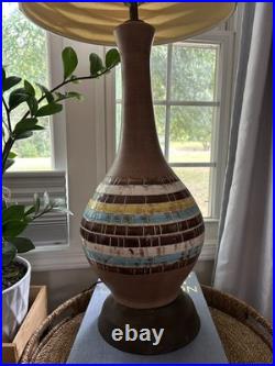 Nice! Vintage Mid Century Modern Ceramic Table Lamp, 32.75 Nice! Vintage Mid Century Modern Ceramic Table Lamp, 32.75