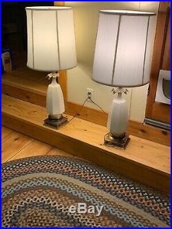 Nice Vintage Pair Of Mid Century Lamps Hollywood Regency Ceramic With Shades