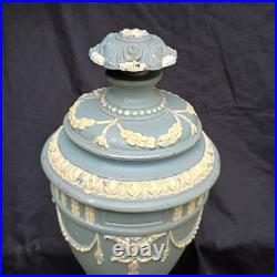 Pair 2 Vtg Hollywood Urns Lamps Table base Metal Jasperware English Style Metal