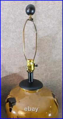 Pair Vintage Asian Figural Ceramic Table Lamps 28 Hand Painted Elegant VTG Nice