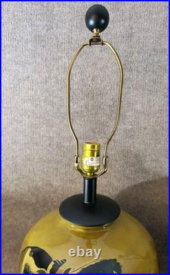 Pair Vintage Asian Figural Ceramic Table Lamps 28 Hand Painted Elegant VTG Nice