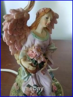 Table Lamp Angel When Turned On The Angels Appear On The Shade Vintage (R) Table Lamp Angel When Turned On The Angels Appear On The Shade Vintage (R)