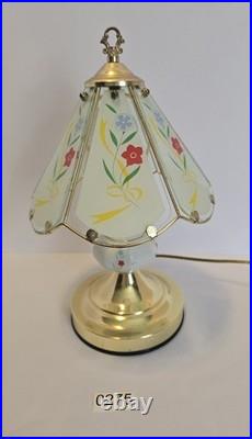 VERY UNIQUE Vintage Gold Tone Brass Lamp Floral Design Table Lamp VERY UNIQUE Vintage Gold Tone Brass Lamp Floral Design Table Lamp