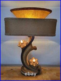 VINTAGE MID CENTURY CHALKWARE Atomic Flower 1950s Lamp with Fiberglass Shade