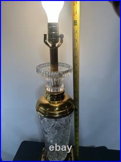 VTG Ainsley Crystal & Brass Hollywood Regency Table Lamp Nice Condition