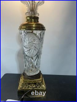 VTG Ainsley Crystal & Brass Hollywood Regency Table Lamp Nice Condition
