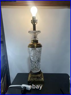 VTG Ainsley Crystal & Brass Hollywood Regency Table Lamp Nice Condition VTG Ainsley Crystal & Brass Hollywood Regency Table Lamp Nice Condition