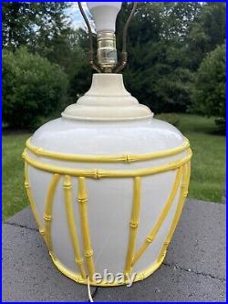 VTG MCM Hollywood Regency Faux Bamboo White Yellow Ceramic Table Lamp 25x13