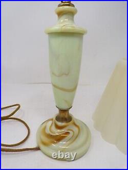 Vintage 1930's 40's agate slag glass Houze X glass lamp w shade 614