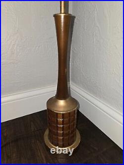 Vintage 1960s GRUVWOOD Table Lamp MCM Decor Wood Metal Bedside Accent