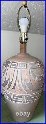 Vintage 1986 Casual Lamps Of California indigenuos design Plaster Table Lamp