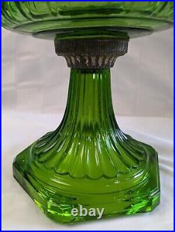 Vintage Aladdin Lamp Co. Corinthian Green Beta Crystal Table Lamp 1935