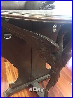 Vintage Art Deco Carved French Style Lamp/ Accent/ Center Table