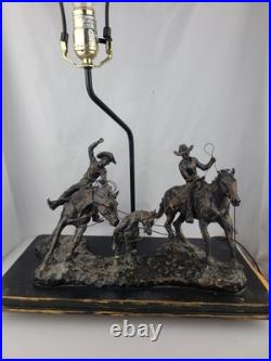 Vintage Cattle Ranchers Cowboys Lazoing A Wild Horse Wooden Base Table Lamp
