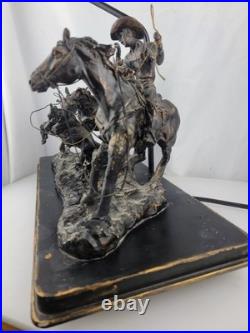 Vintage Cattle Ranchers Cowboys Lazoing A Wild Horse Wooden Base Table Lamp
