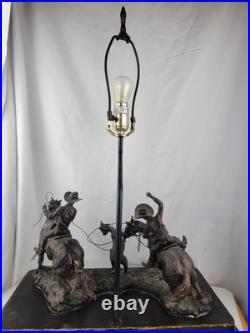 Vintage Cattle Ranchers Cowboys Lazoing A Wild Horse Wooden Base Table Lamp
