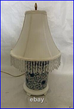 Vintage Chinese Porcelain Blue and White Table Lamp 20