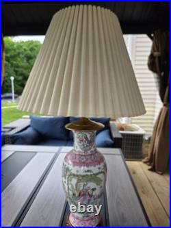 Vintage Chinoiserie Porcelain Table Lamp Hand Painted Hong Kong Floral Bird 32 Vintage Chinoiserie Porcelain Table Lamp Hand Painted Hong Kong Floral Bird 32