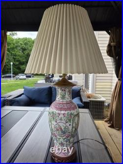 Vintage Chinoiserie Porcelain Table Lamp Hand Painted Hong Kong Floral Bird 32 Vintage Chinoiserie Porcelain Table Lamp Hand Painted Hong Kong Floral Bird 32