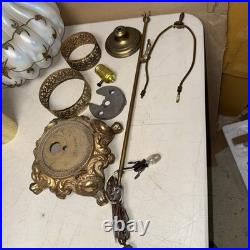 Vintage EF IDUSTRIES 1971 Opalescent Iridescent 3 way Table Lamp Rosette Onlay