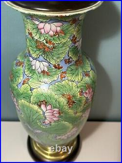 Vintage Frederick Cooper Chinoiserie Asian Urn Style Table Lamp WithFloral Motif