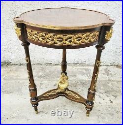Vintage French Brass Ormolu Burl Wood Top Side / Lamp / End Table LA Area