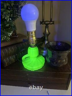 Vintage Green Uranium Vaseline Electric Table Lamps GLOW! Depression Area