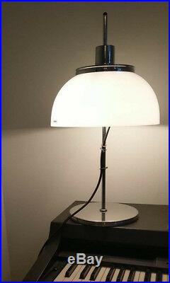 Vintage Guzzini white mushroom table lamp Mid Century chrome acrylic