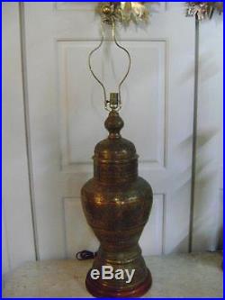 Vintage Hollywood Regency Bronze Copper Exotic Large Moroccan Table Lamp