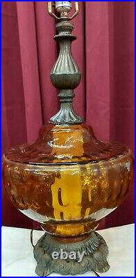 Vintage Hollywood Regency Mid Century Mod Table Lamp Amber Glass Metal Base