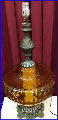 Vintage Hollywood Regency Mid Century Mod Table Lamp Amber Glass Metal Base