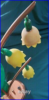 Vintage LILY OF THE VALLEY AstroLamp Table Lamp 3 Yellow Flowers Set Of 2 Rare
