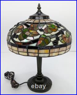 Vintage Leaded Art Glass Table Lamp Autumn Leaves Berries 17 Tall 12 Shade Vintage Leaded Art Glass Table Lamp Autumn Leaves Berries 17 Tall 12 Shade