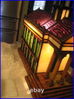 Vintage Lite Source Tiffany Stained Glass Church Table Lamp Decoration Vintage Lite Source Tiffany Stained Glass Church Table Lamp Decoration