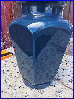 Vintage MCM Dimpled Wood Base Navy Blue Enamel Metal Table Lamp 25×10