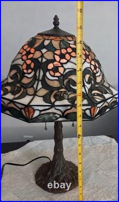 Vintage Metal 22 Lamp Base With Floral Leaded Stained Glass Table Lamp Vintage Metal 22 Lamp Base With Floral Leaded Stained Glass Table Lamp