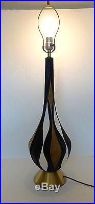 Vintage Mid Century 1960's Plasto Mfg Co Table Lamp Chalkware Black Gold White