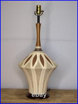 Vintage Mid Century 1960s Table Lamp Quartite Creative Corp Chalkware MCM 24 Vintage Mid Century 1960s Table Lamp Quartite Creative Corp Chalkware MCM 24