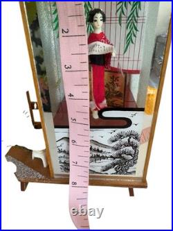 Vintage Mid Century Japanese 1950s Geisha Diorama Table Lamp Working